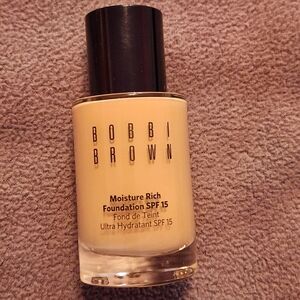 Bobbi Brown moisture rich foundation *WARM BEIGE 3.5*